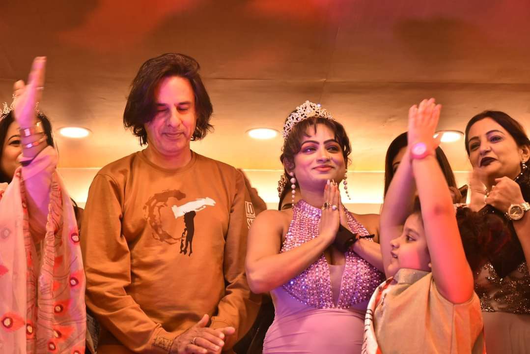 Season 2 Photo 5
